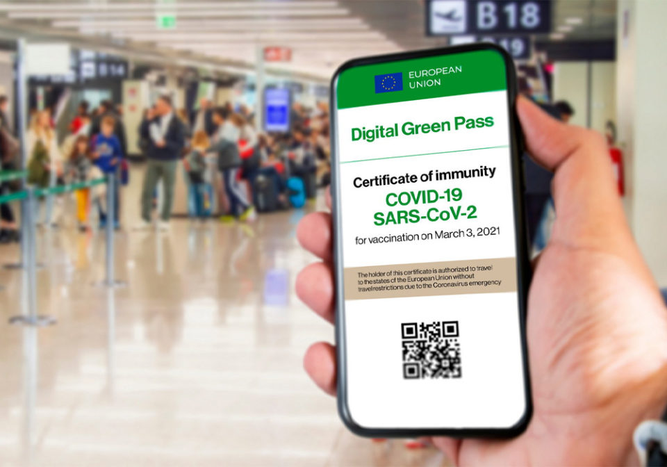 Green pass obbligatorio per trasporti, scuola e Università