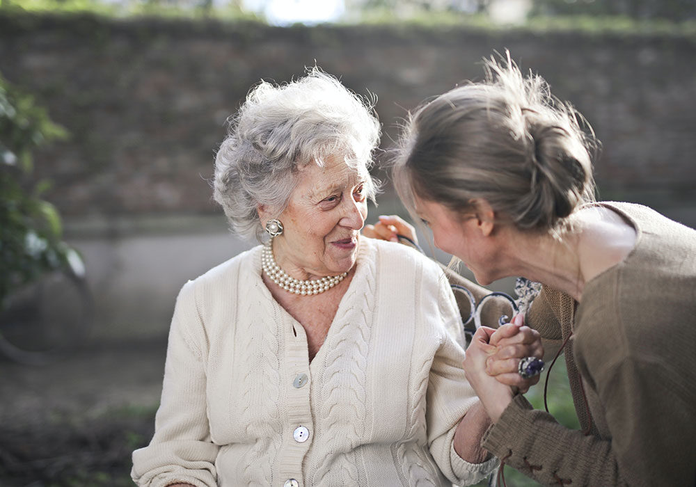 Assistenza domiciliare e cure, un futuro incerto per i più anziani